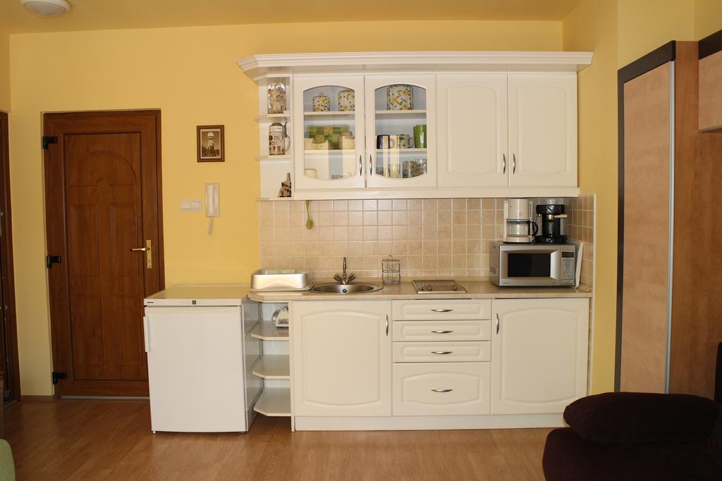 Mandarin Wellness Apartman Siofok Oda fotoğraf