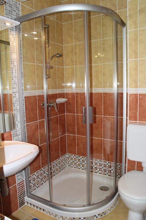Mandarin Wellness Apartman Siofok Oda fotoğraf