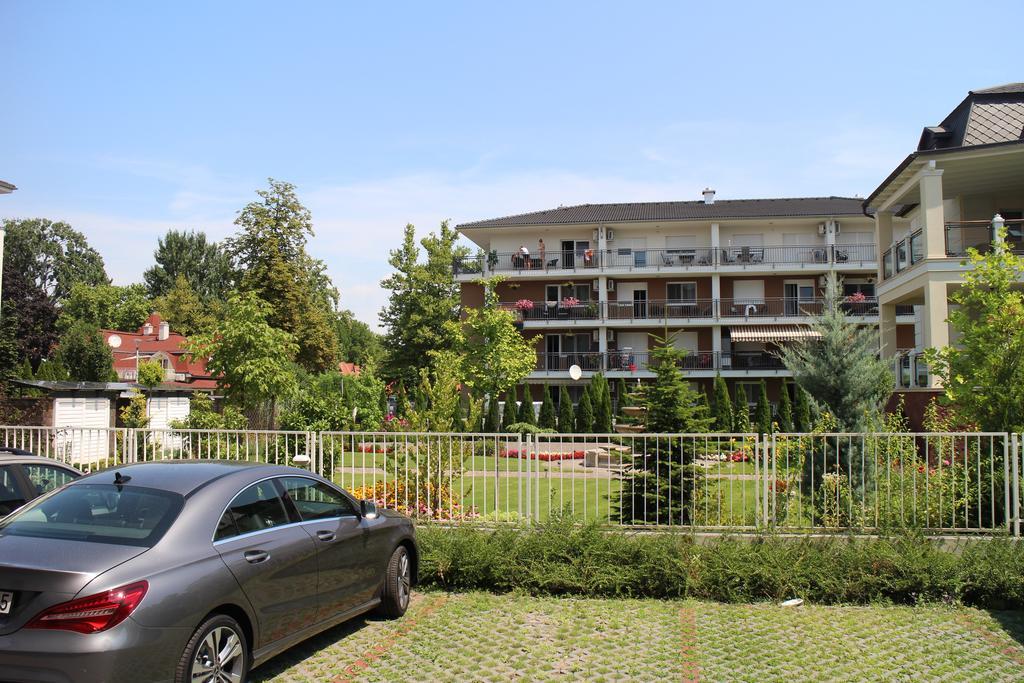 Mandarin Wellness Apartman Siofok Dış mekan fotoğraf